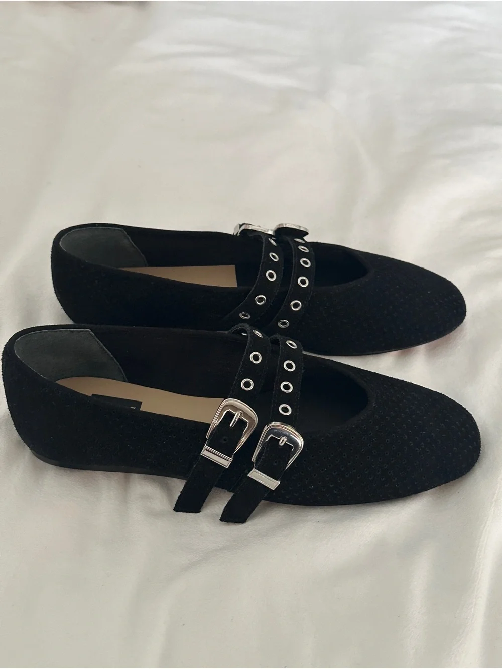 Dolce Vita Women's Baylee Grommet Ballet Flats black SZ 6.5 Mary Jane almond toe